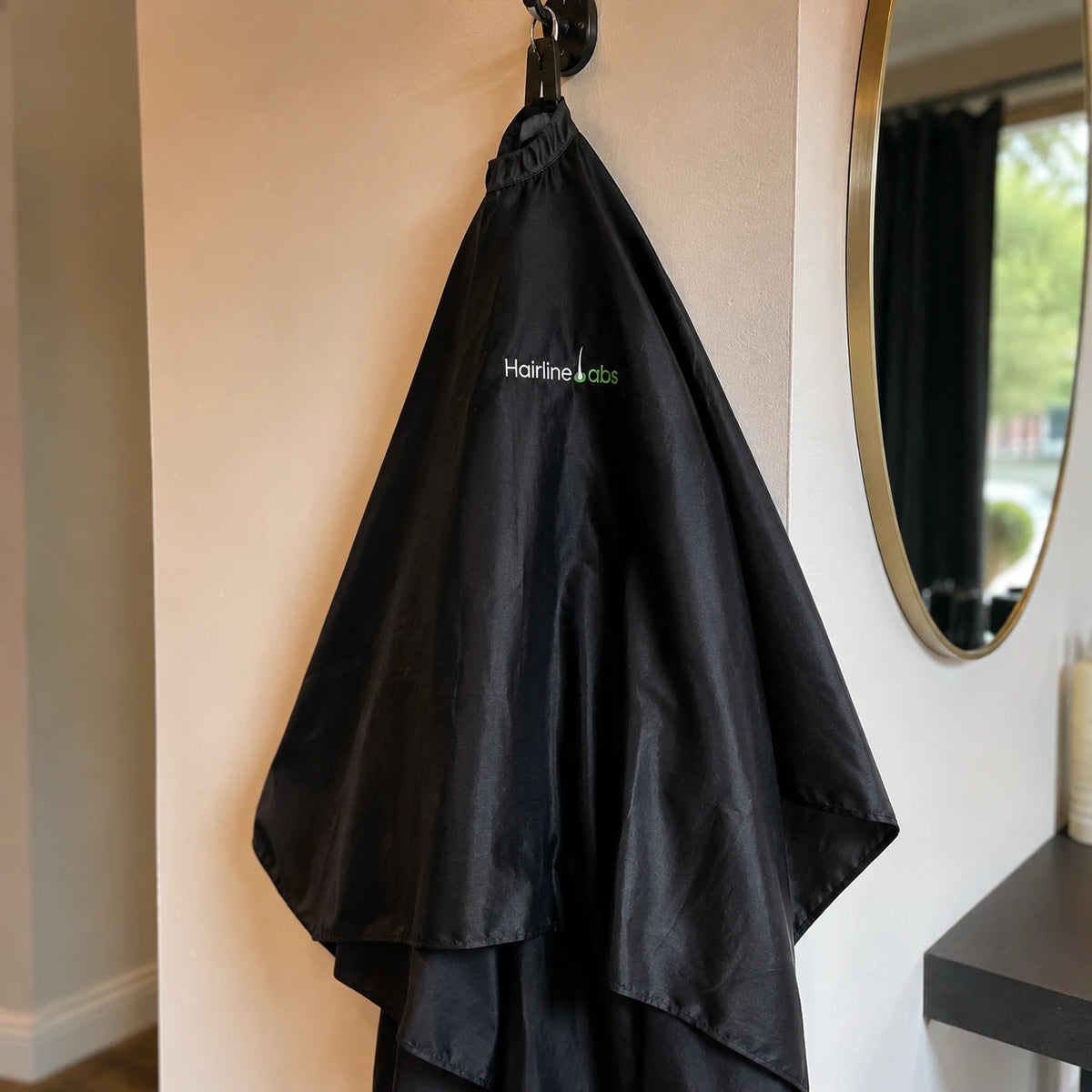 Professional Lightweight Client Hairstyling & Hair Cutting Cape
