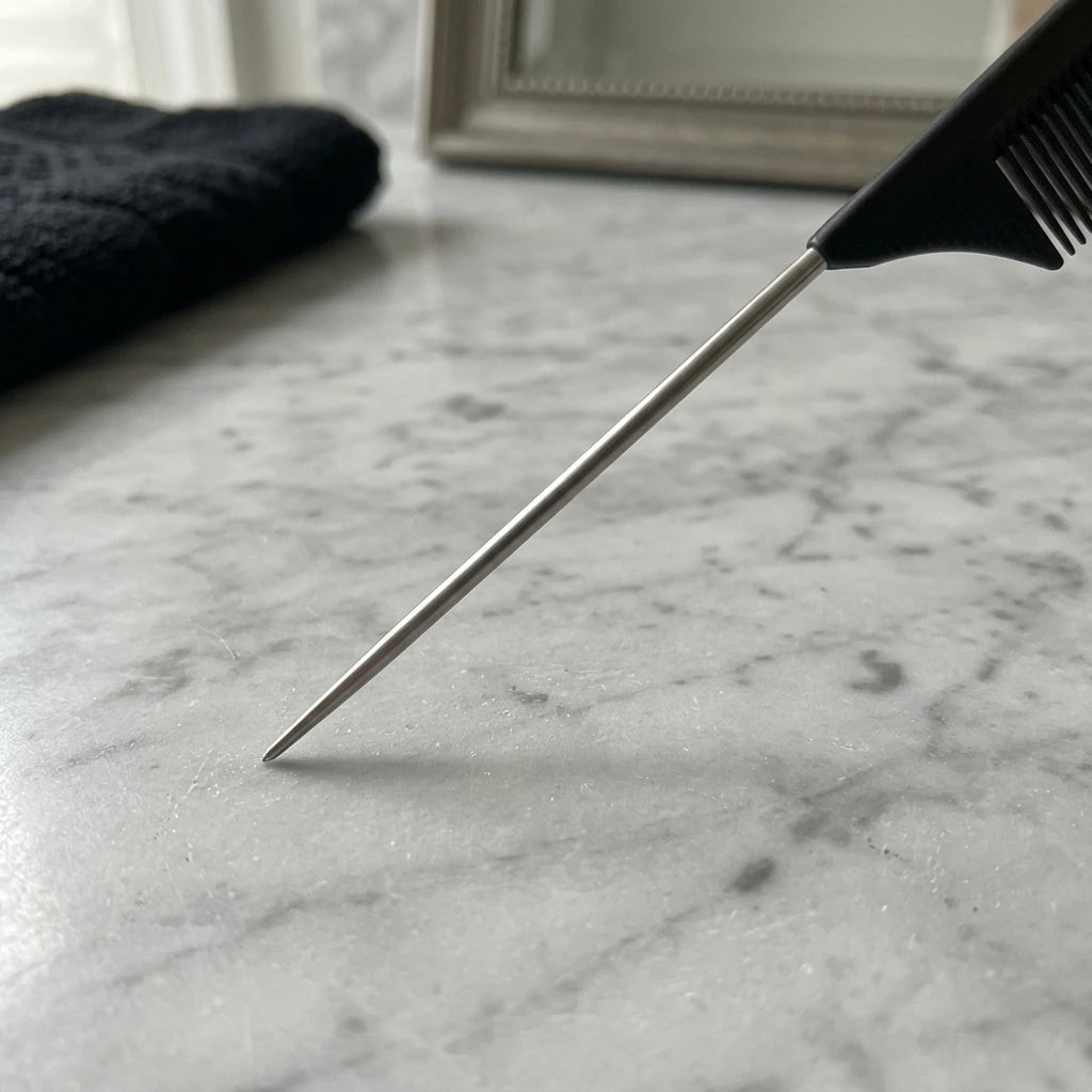 Professional Stainless Steel Pintail Tail Comb
